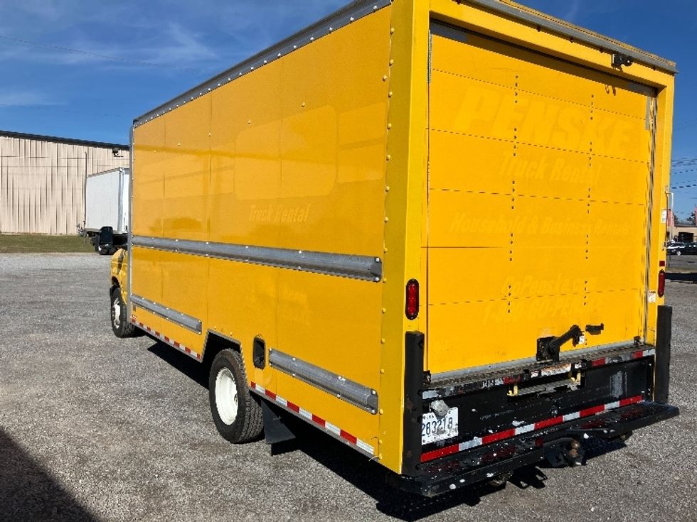 Light Duty Box Truck-Light and Medium Duty Trucks-Ford-2022-E350-Tuscaloosa-AL-101,618\n\t\tmiles-$ 29,000 - Image 6