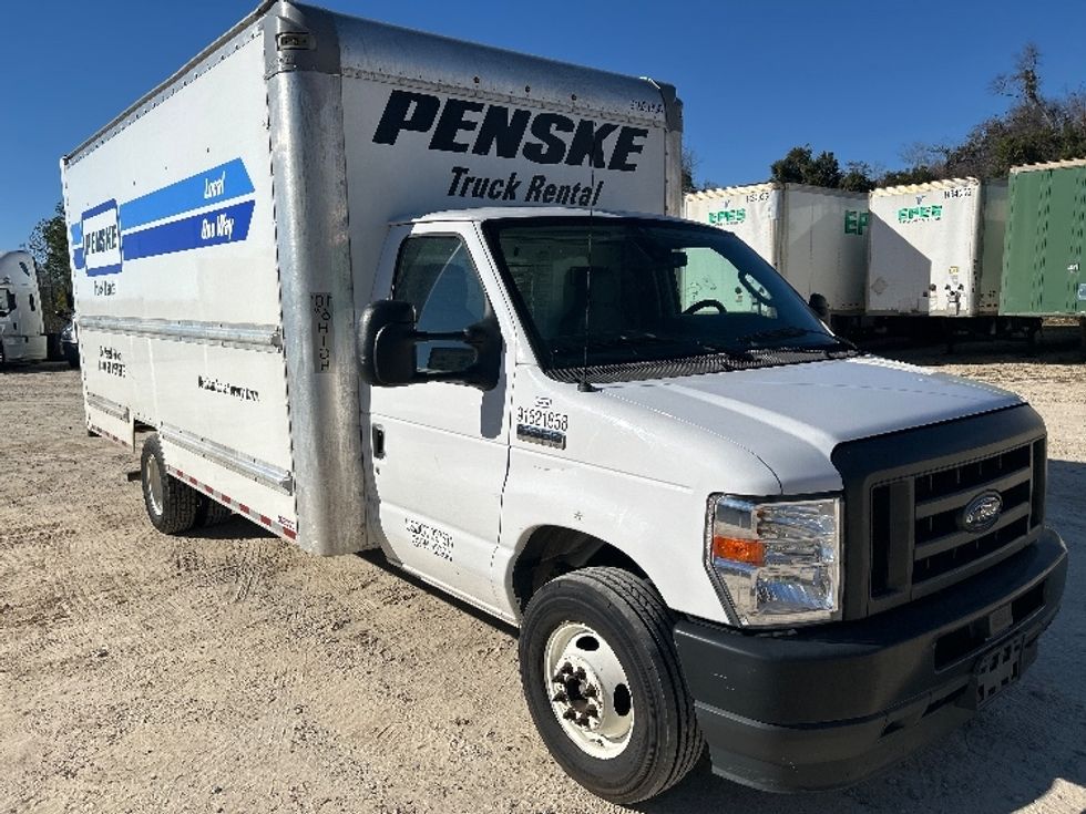 Light Duty Box Truck-Light and Medium Duty Trucks-Ford-2022-E350-Valdosta-GA-87,348\n\t\tmiles-$ 33,750 - Image 1