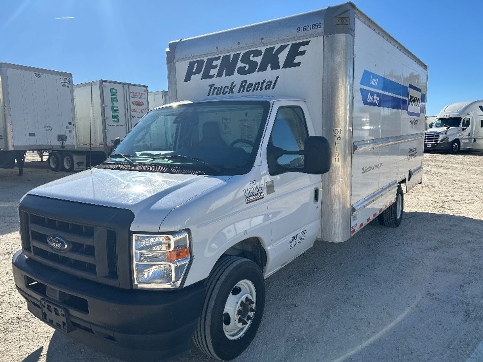 Light Duty Box Truck-Light and Medium Duty Trucks-Ford-2022-E350-Valdosta-GA-87,348\n\t\tmiles-$ 33,750 - Image 3