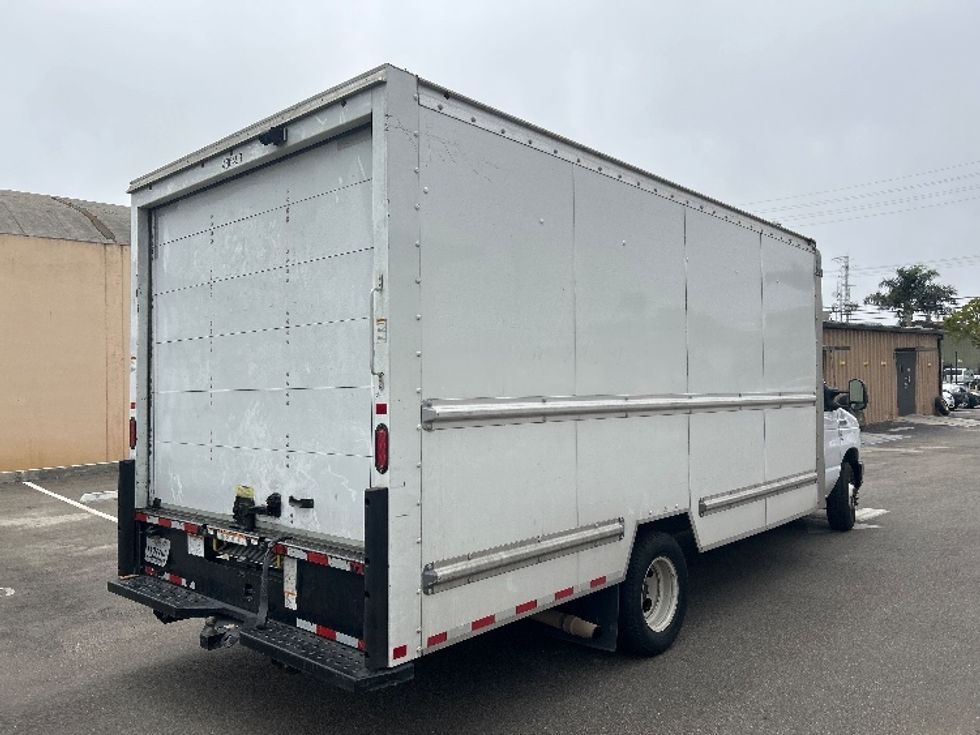 Light Duty Box Truck-Light and Medium Duty Trucks-Ford-2022-E350-Ventura-CA-77,332\n\t\tmiles-$ 34,000 - Image 13