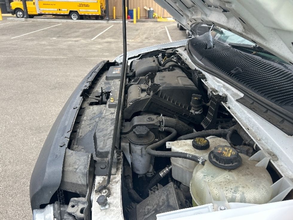 Light Duty Box Truck-Light and Medium Duty Trucks-Ford-2022-E350-Ventura-CA-77,332\n\t\tmiles-$ 34,000 - Image 24