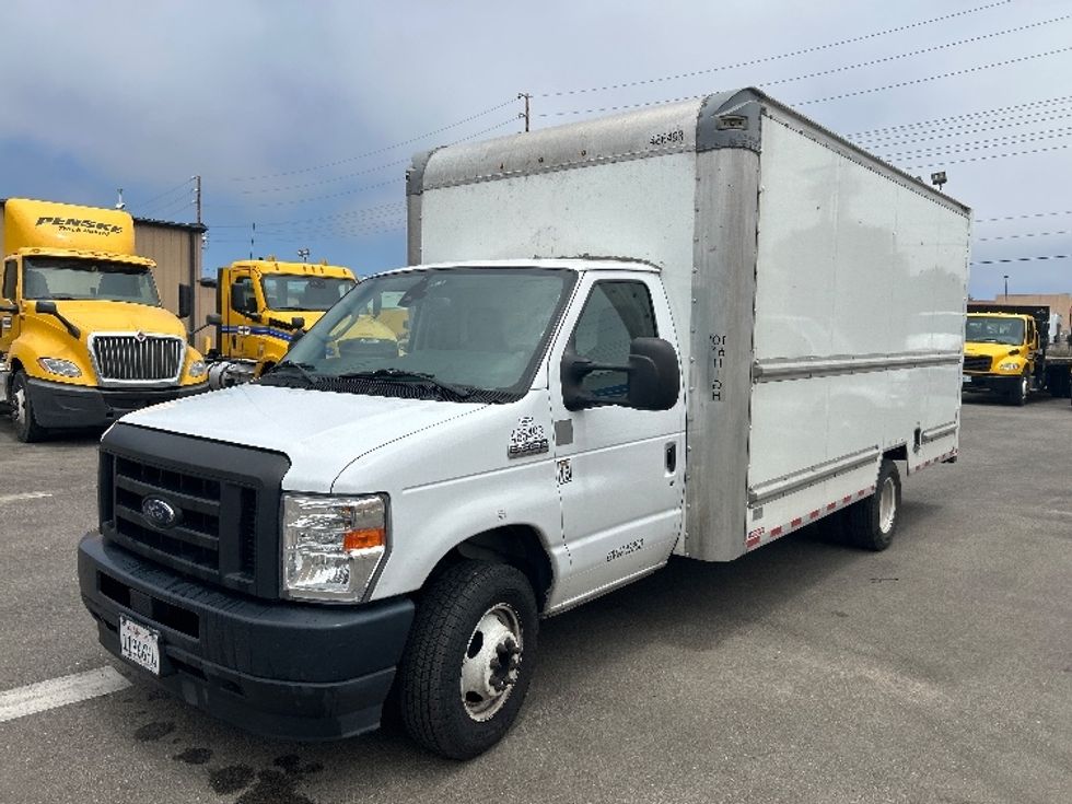 Light Duty Box Truck-Light and Medium Duty Trucks-Ford-2022-E350-Ventura-CA-77,332\n\t\tmiles-$ 34,000 - Image 3