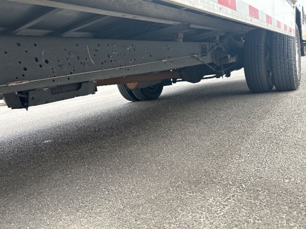 Light Duty Box Truck-Light and Medium Duty Trucks-Ford-2022-E350-Ventura-CA-77,332\n\t\tmiles-$ 34,000 - Image 5