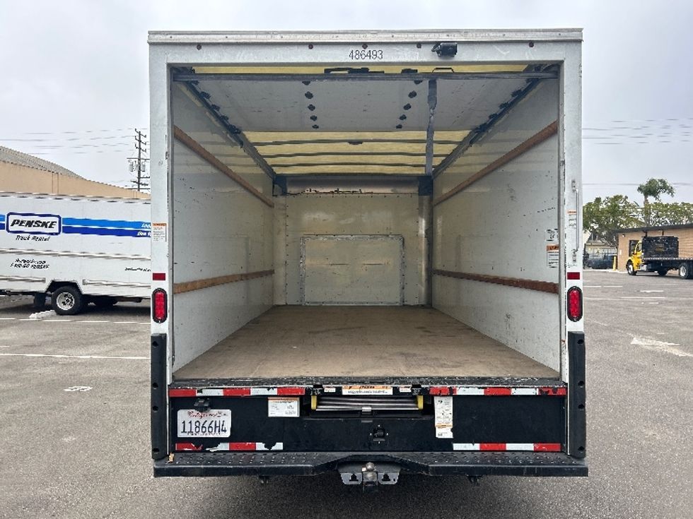 Light Duty Box Truck-Light and Medium Duty Trucks-Ford-2022-E350-Ventura-CA-77,332\n\t\tmiles-$ 34,000 - Image 8