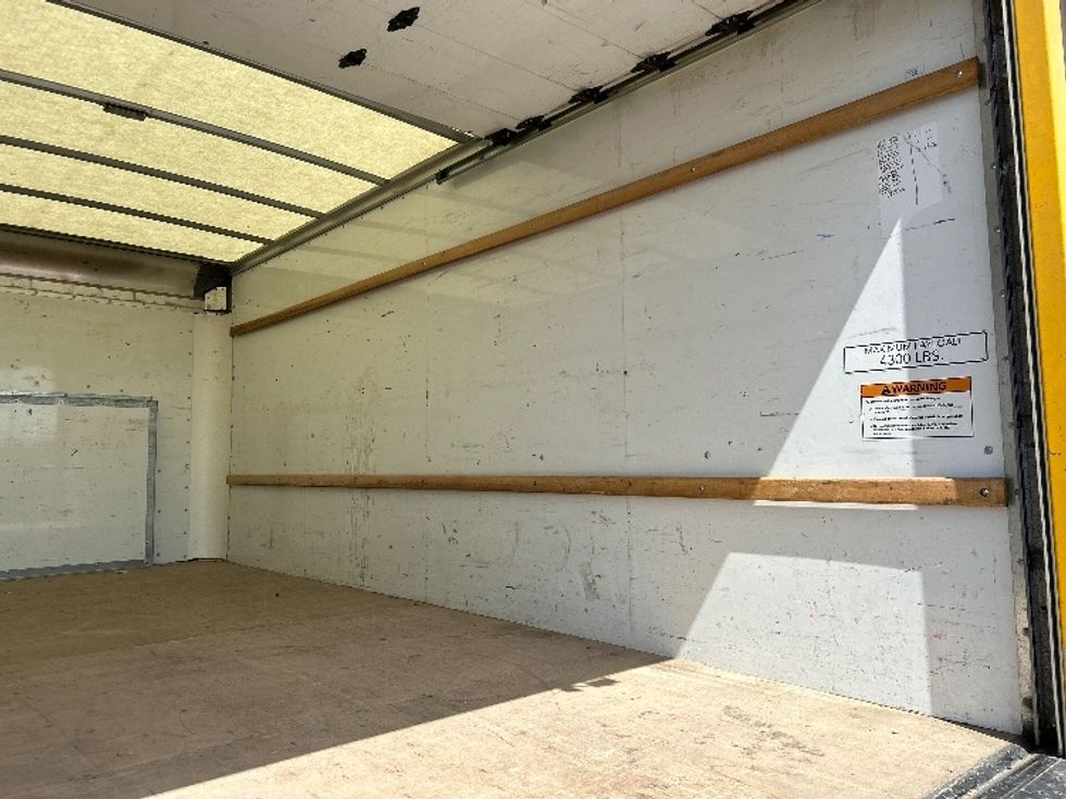 Light Duty Box Truck-Light and Medium Duty Trucks-Ford-2022-E350-Ventura-CA-89,704\n\t\tmiles-$ 30,500 - Image 12