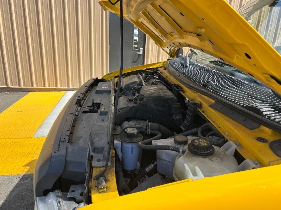 Light Duty Box Truck-Light and Medium Duty Trucks-Ford-2022-E350-Ventura-CA-89,704\n\t\tmiles-$ 30,500 - Image 24