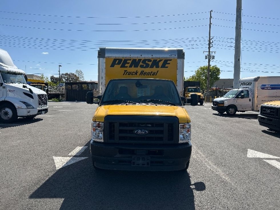 Light Duty Box Truck-Light and Medium Duty Trucks-Ford-2022-E350-Ventura-CA-92,207\n\t\tmiles-$ 30,000 - Image 2