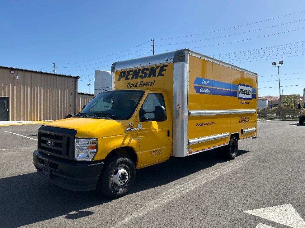 Light Duty Box Truck-Light and Medium Duty Trucks-Ford-2022-E350-Ventura-CA-92,207\n\t\tmiles-$ 30,000 - Image 3