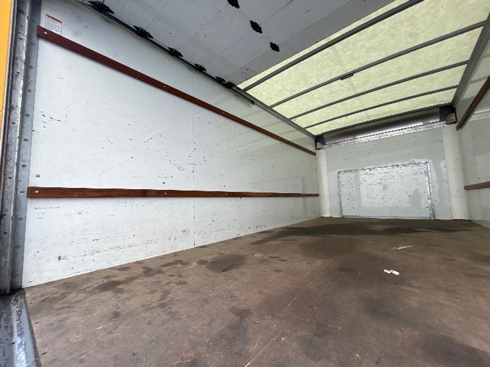 Light Duty Box Truck-Light and Medium Duty Trucks-Ford-2022-E350-Vernon-CA-95,510\n\t\tmiles-$ 29,750 - Image 11