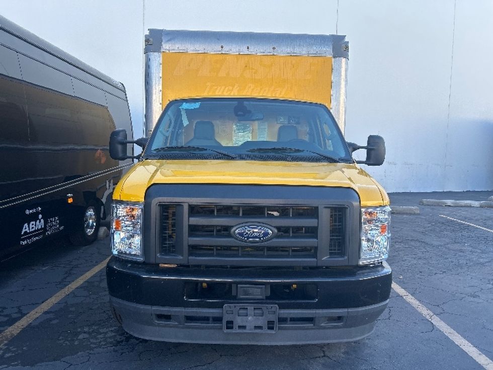 Light Duty Box Truck-Light and Medium Duty Trucks-Ford-2022-E350-Vernon-CA-95,510\n\t\tmiles-$ 29,750 - Image 2