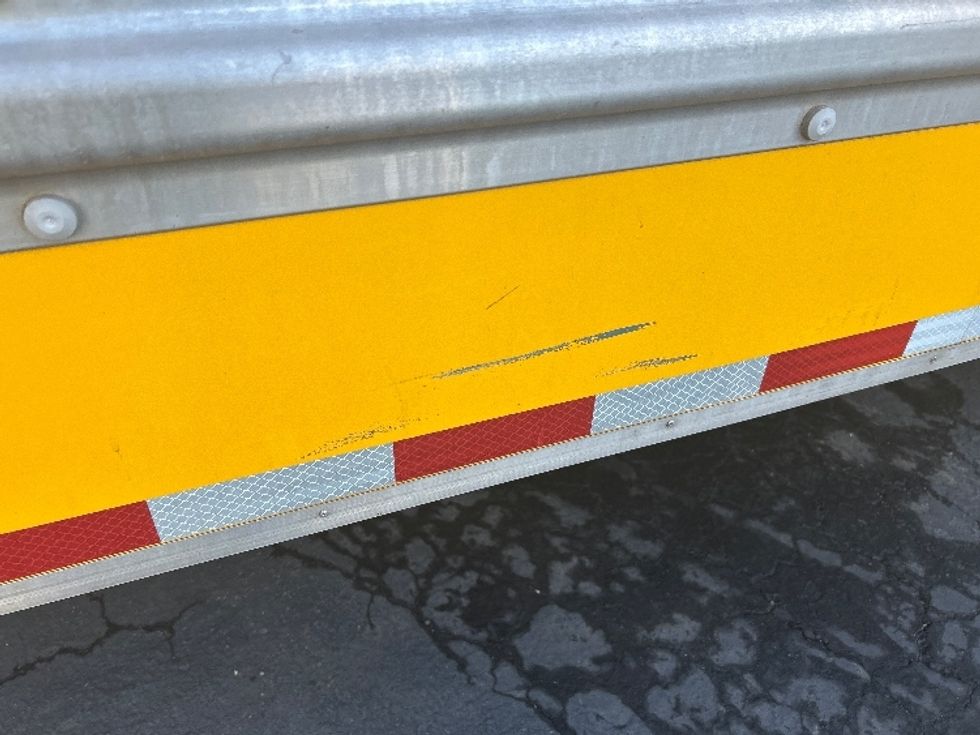 Light Duty Box Truck-Light and Medium Duty Trucks-Ford-2022-E350-Vernon-CA-95,510\n\t\tmiles-$ 29,750 - Image 25