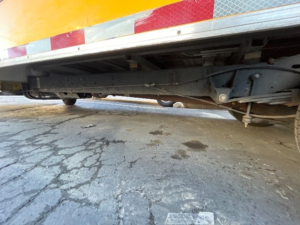 Light Duty Box Truck-Light and Medium Duty Trucks-Ford-2022-E350-Vernon-CA-95,510\n\t\tmiles-$ 29,750 - Image 5