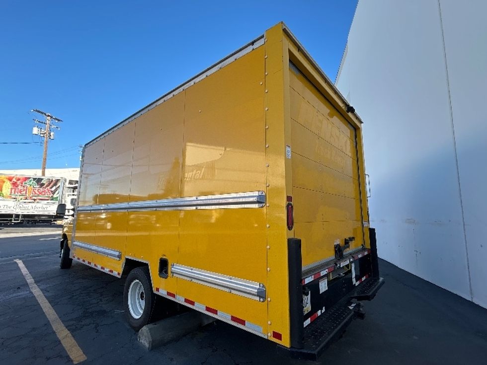 Light Duty Box Truck-Light and Medium Duty Trucks-Ford-2022-E350-Vernon-CA-95,510\n\t\tmiles-$ 29,750 - Image 6