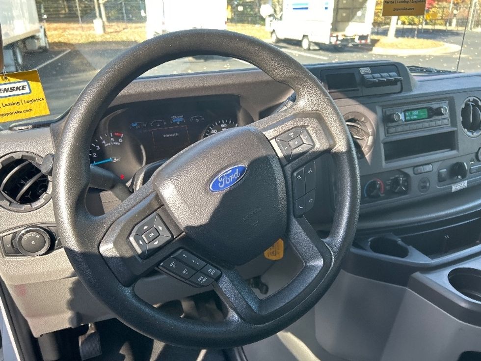 Light Duty Box Truck-Light and Medium Duty Trucks-Ford-2022-E350-Villa Rica-GA-57,553\n\t\tmiles-$ 43,500 - Image 17