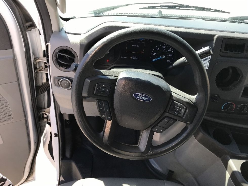 Light Duty Box Truck-Light and Medium Duty Trucks-Ford-2022-E350-Wabash-IN-98,897\n\t\tmiles-$ 29,750 - Image 18