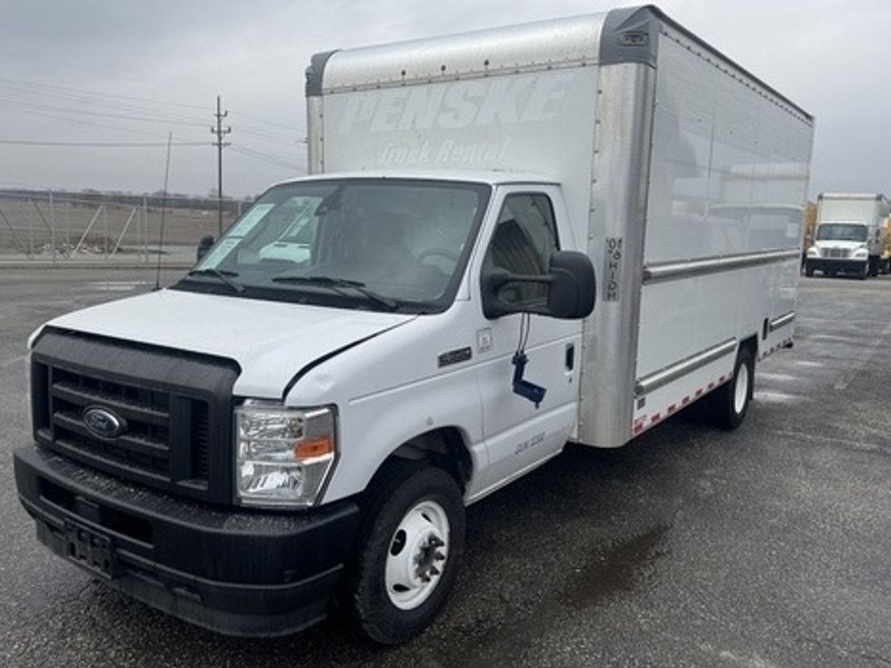 Light Duty Box Truck-Light and Medium Duty Trucks-Ford-2022-E350-Wabash-IN-98,897\n\t\tmiles-$ 29,750 - Image 2