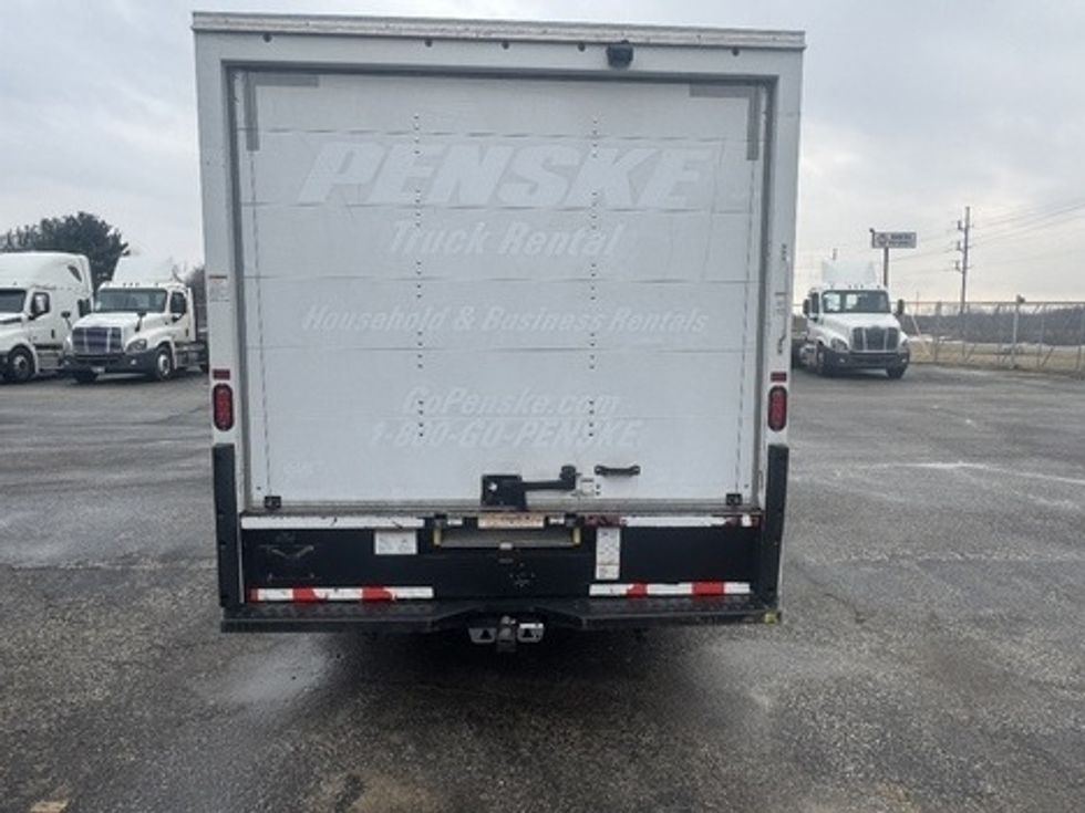Light Duty Box Truck-Light and Medium Duty Trucks-Ford-2022-E350-Wabash-IN-98,897\n\t\tmiles-$ 29,750 - Image 6