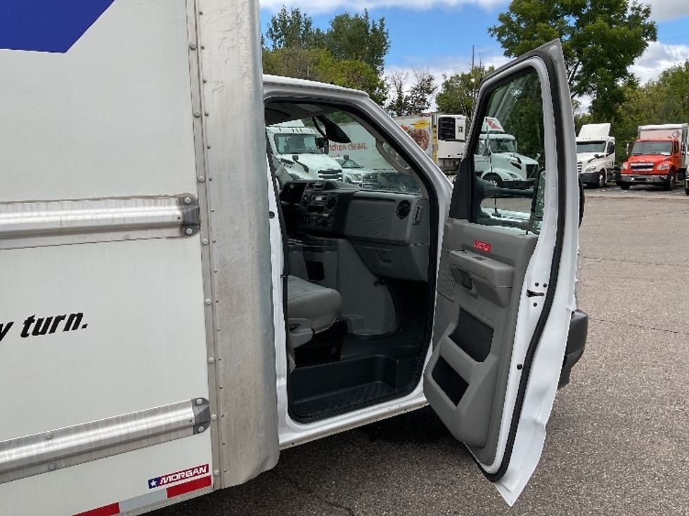 Light Duty Box Truck-Light and Medium Duty Trucks-Ford-2022-E350-Warren-MI-109,664\n\t\tmiles-$ 29,000 - Image 20