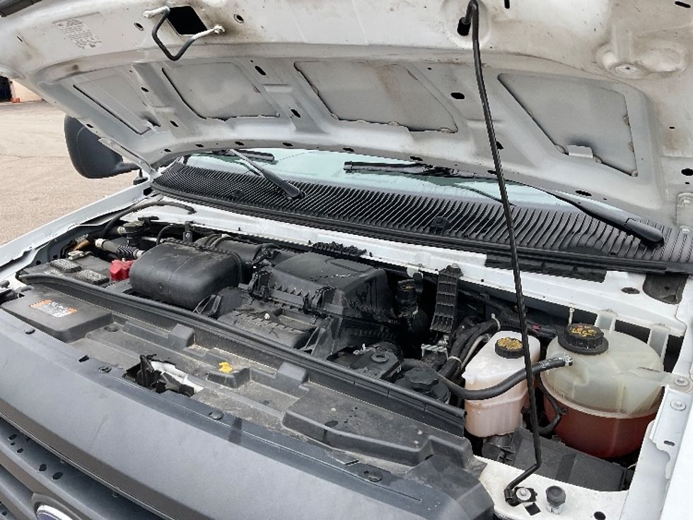 Light Duty Box Truck-Light and Medium Duty Trucks-Ford-2022-E350-Warren-MI-109,664\n\t\tmiles-$ 29,000 - Image 24