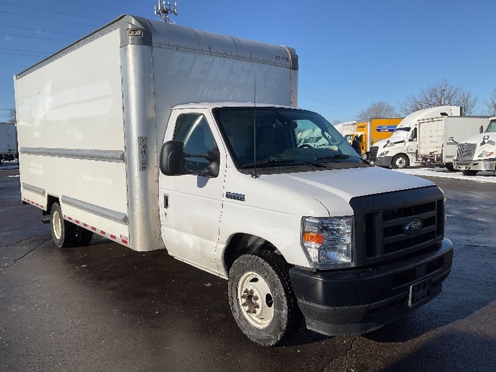 Light Duty Box Truck-Light and Medium Duty Trucks-Ford-2022-E350-Warren-MI-93,917\n\t\tmiles-$ 31,250 - Image 1