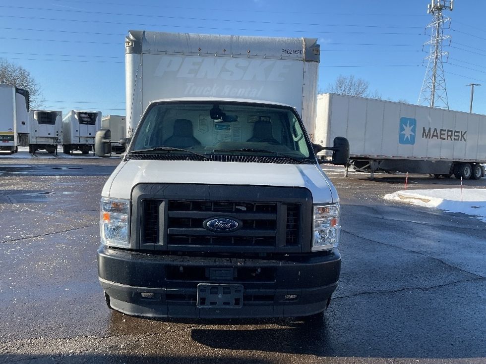 Light Duty Box Truck-Light and Medium Duty Trucks-Ford-2022-E350-Warren-MI-93,917\n\t\tmiles-$ 31,250 - Image 2