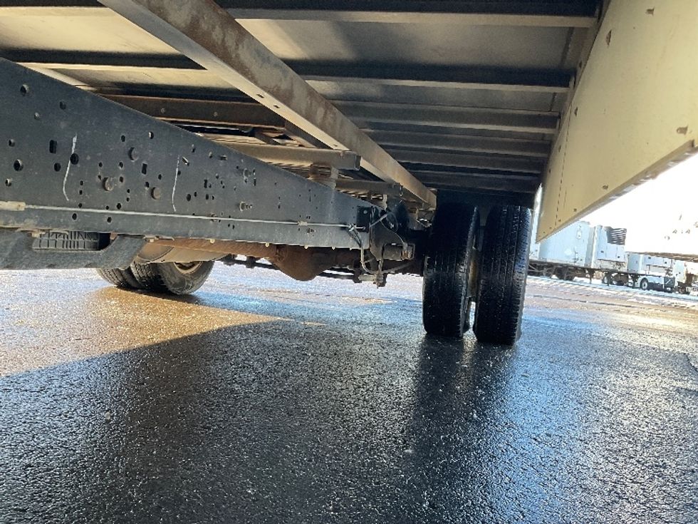 Light Duty Box Truck-Light and Medium Duty Trucks-Ford-2022-E350-Warren-MI-93,917\n\t\tmiles-$ 31,250 - Image 5