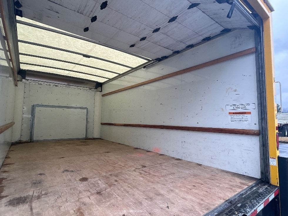 Light Duty Box Truck-Light and Medium Duty Trucks-Ford-2022-E350-West Columbia-SC-112,884\n\t\tmiles-$ 27,500 - Image 10