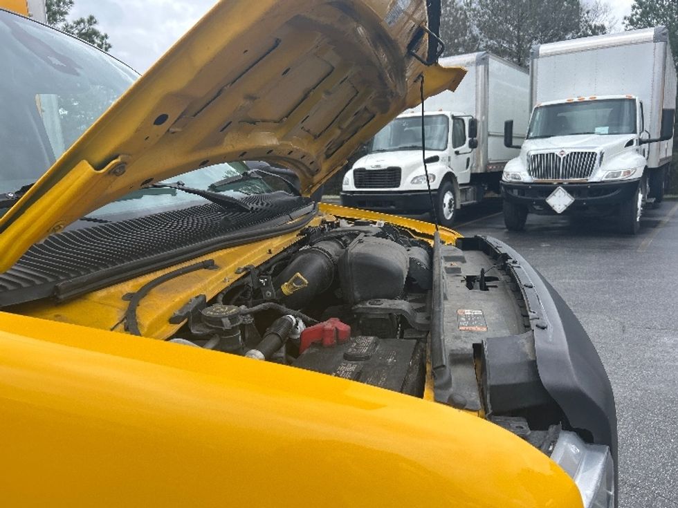 Light Duty Box Truck-Light and Medium Duty Trucks-Ford-2022-E350-West Columbia-SC-112,884\n\t\tmiles-$ 27,500 - Image 21