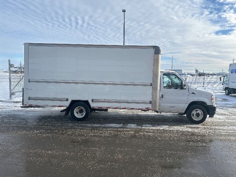 Light Duty Box Truck-Light and Medium Duty Trucks-Ford-2022-E350-West Fargo-ND-110,444\n\t\tmiles-$ 29,500 - Image 15