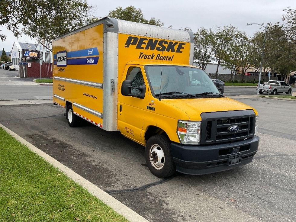 Light Duty Box Truck-Light and Medium Duty Trucks-Ford-2022-E350-West Sacramento-CA-106,211\n\t\tmiles-$ 27,000 - Image 1