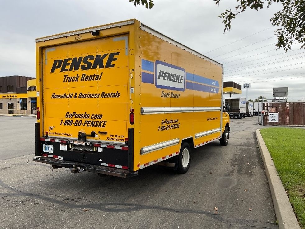 Light Duty Box Truck-Light and Medium Duty Trucks-Ford-2022-E350-West Sacramento-CA-106,211\n\t\tmiles-$ 27,000 - Image 12