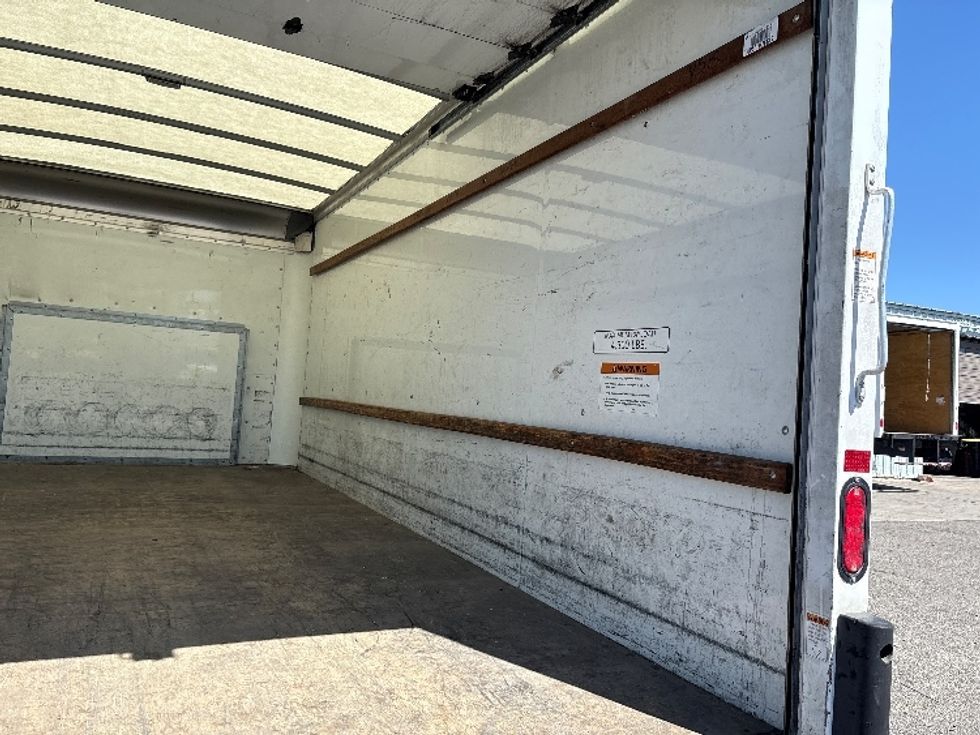 Light Duty Box Truck-Light and Medium Duty Trucks-Ford-2022-E350-West Sacramento-CA-108,048\n\t\tmiles-$ 29,000 - Image 12