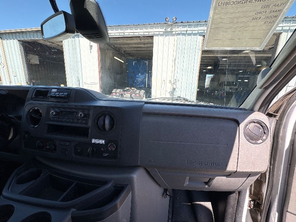 Light Duty Box Truck-Light and Medium Duty Trucks-Ford-2022-E350-West Sacramento-CA-108,048\n\t\tmiles-$ 29,000 - Image 21