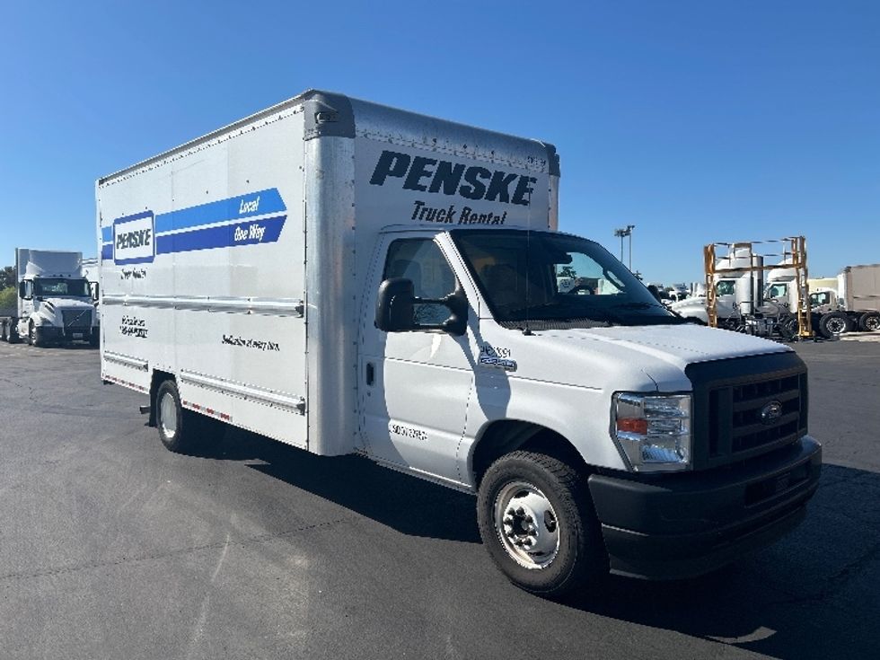 Light Duty Box Truck-Light and Medium Duty Trucks-Ford-2022-E350-West Sacramento-CA-111,616\n\t\tmiles-$ 29,750 - Image 1