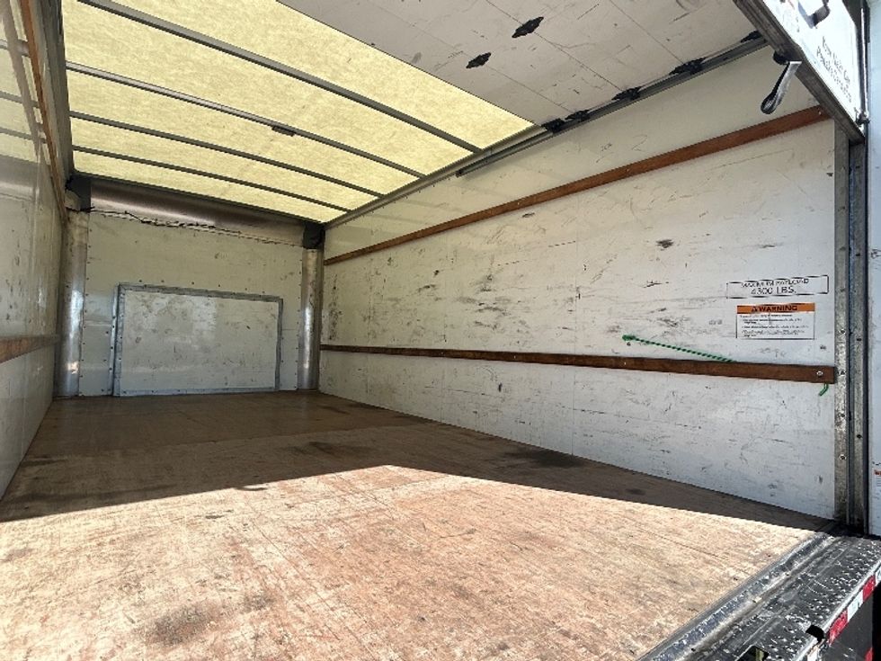 Light Duty Box Truck-Light and Medium Duty Trucks-Ford-2022-E350-West Sacramento-CA-111,616\n\t\tmiles-$ 29,750 - Image 11