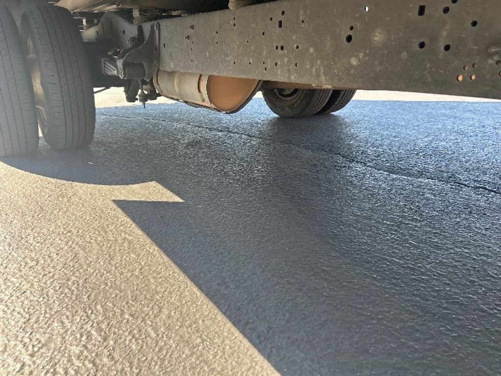 Light Duty Box Truck-Light and Medium Duty Trucks-Ford-2022-E350-West Sacramento-CA-111,616\n\t\tmiles-$ 29,750 - Image 13