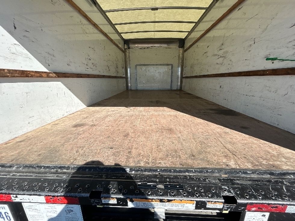 Light Duty Box Truck-Light and Medium Duty Trucks-Ford-2022-E350-West Sacramento-CA-111,616\n\t\tmiles-$ 29,750 - Image 9