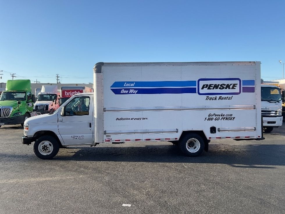 Light Duty Box Truck-Light and Medium Duty Trucks-Ford-2022-E350-West Sacramento-CA-119,743\n\t\tmiles-$ 29,500 - Image 4