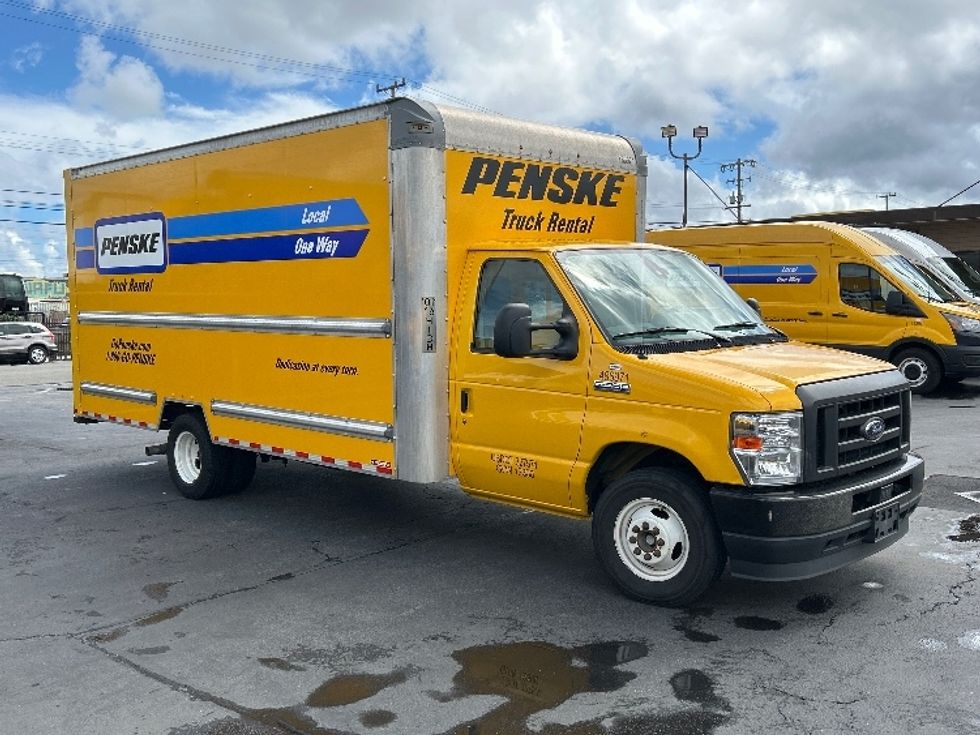 Light Duty Box Truck-Light and Medium Duty Trucks-Ford-2022-E350-West Sacramento-CA-121,025\n\t\tmiles-$ 25,000 - Image 1