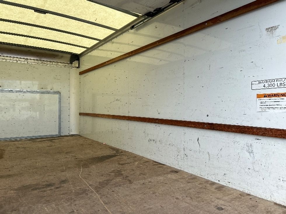 Light Duty Box Truck-Light and Medium Duty Trucks-Ford-2022-E350-West Sacramento-CA-121,025\n\t\tmiles-$ 25,000 - Image 12