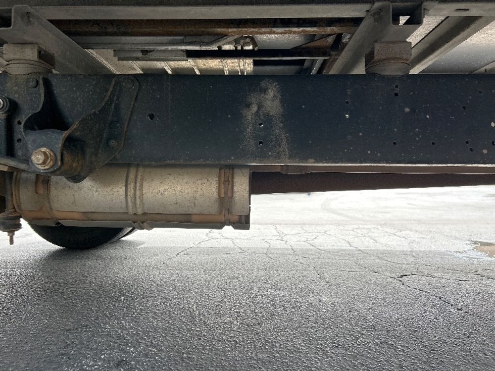Light Duty Box Truck-Light and Medium Duty Trucks-Ford-2022-E350-West Sacramento-CA-121,025\n\t\tmiles-$ 25,000 - Image 14