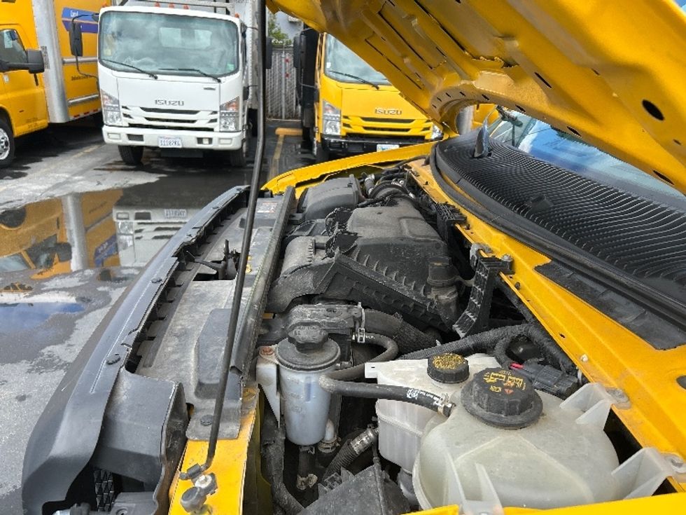 Light Duty Box Truck-Light and Medium Duty Trucks-Ford-2022-E350-West Sacramento-CA-121,025\n\t\tmiles-$ 25,000 - Image 24