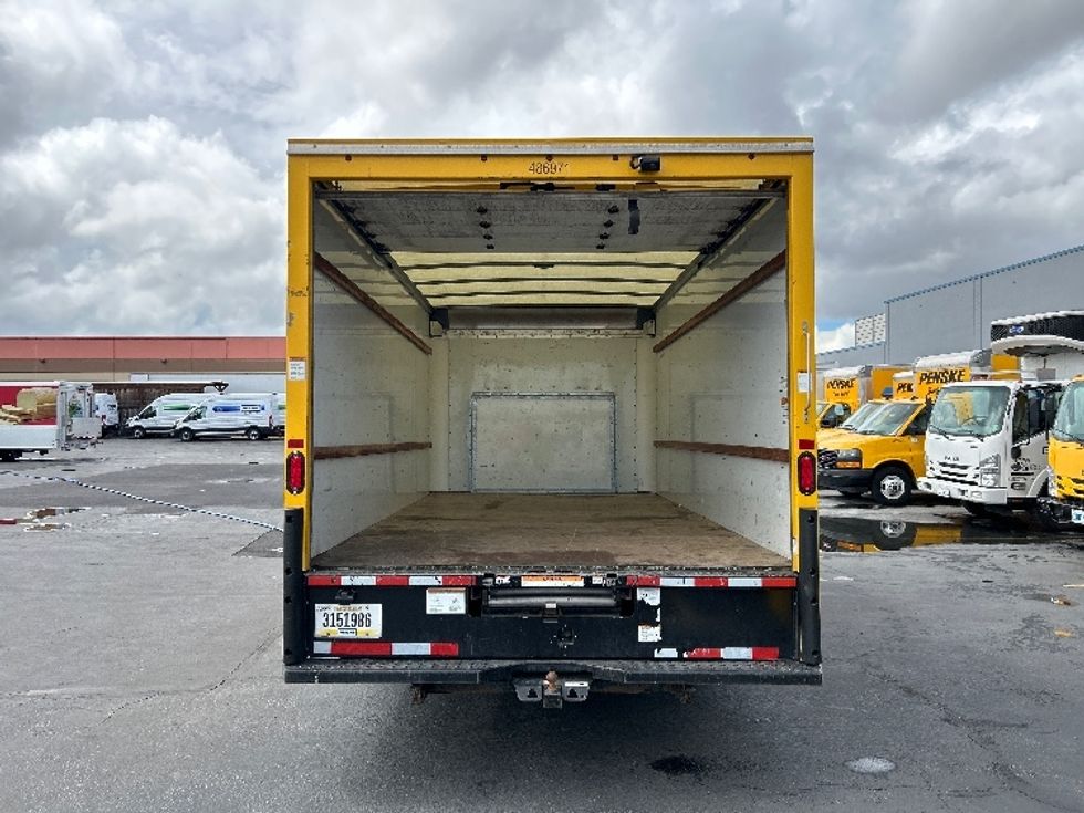 Light Duty Box Truck-Light and Medium Duty Trucks-Ford-2022-E350-West Sacramento-CA-121,025\n\t\tmiles-$ 25,000 - Image 8