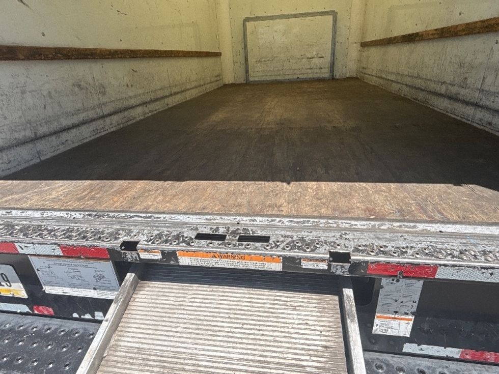 Light Duty Box Truck-Light and Medium Duty Trucks-Ford-2022-E350-West Sacramento-CA-124,015\n\t\tmiles-$ 26,000 - Image 10