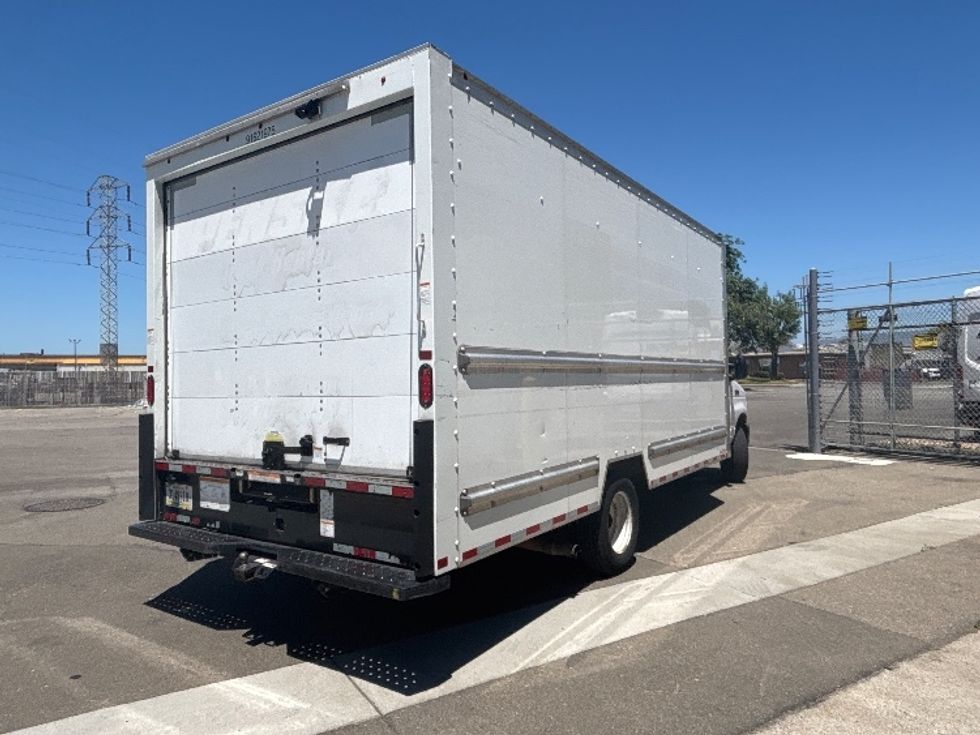 Light Duty Box Truck-Light and Medium Duty Trucks-Ford-2022-E350-West Sacramento-CA-124,015\n\t\tmiles-$ 26,000 - Image 13