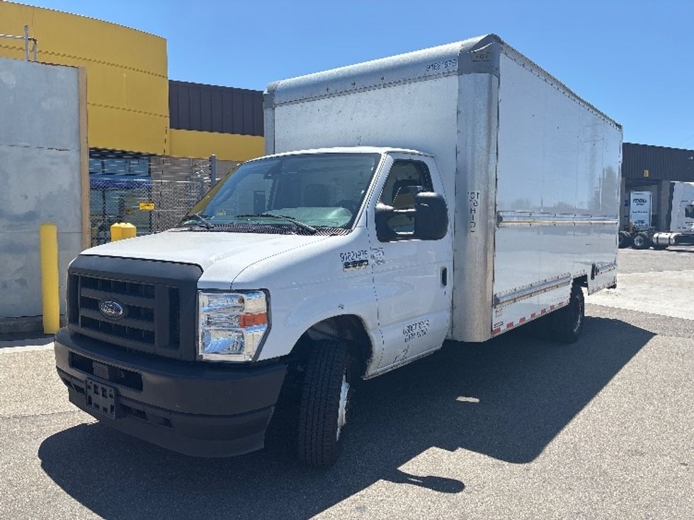Light Duty Box Truck-Light and Medium Duty Trucks-Ford-2022-E350-West Sacramento-CA-124,015\n\t\tmiles-$ 26,000 - Image 3