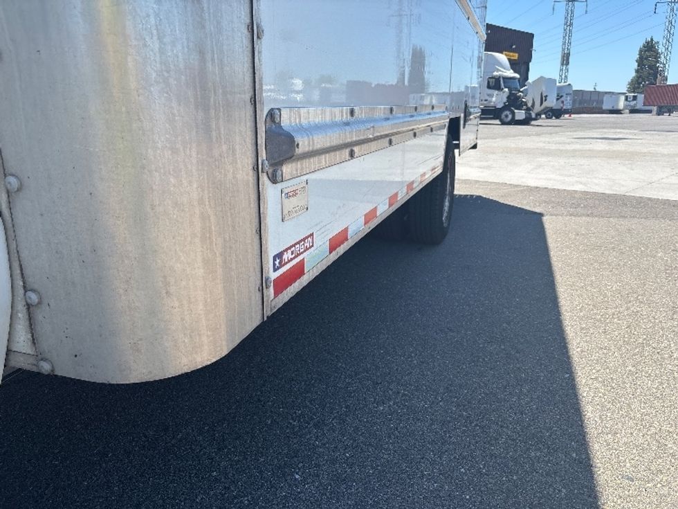 Light Duty Box Truck-Light and Medium Duty Trucks-Ford-2022-E350-West Sacramento-CA-124,015\n\t\tmiles-$ 26,000 - Image 5