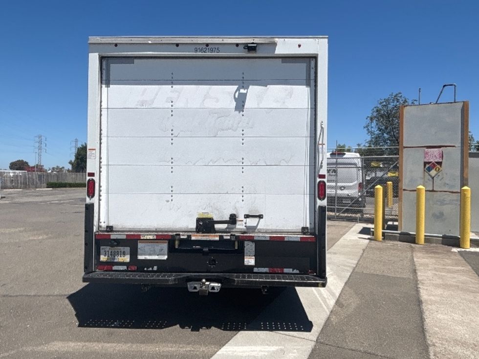 Light Duty Box Truck-Light and Medium Duty Trucks-Ford-2022-E350-West Sacramento-CA-124,015\n\t\tmiles-$ 26,000 - Image 7