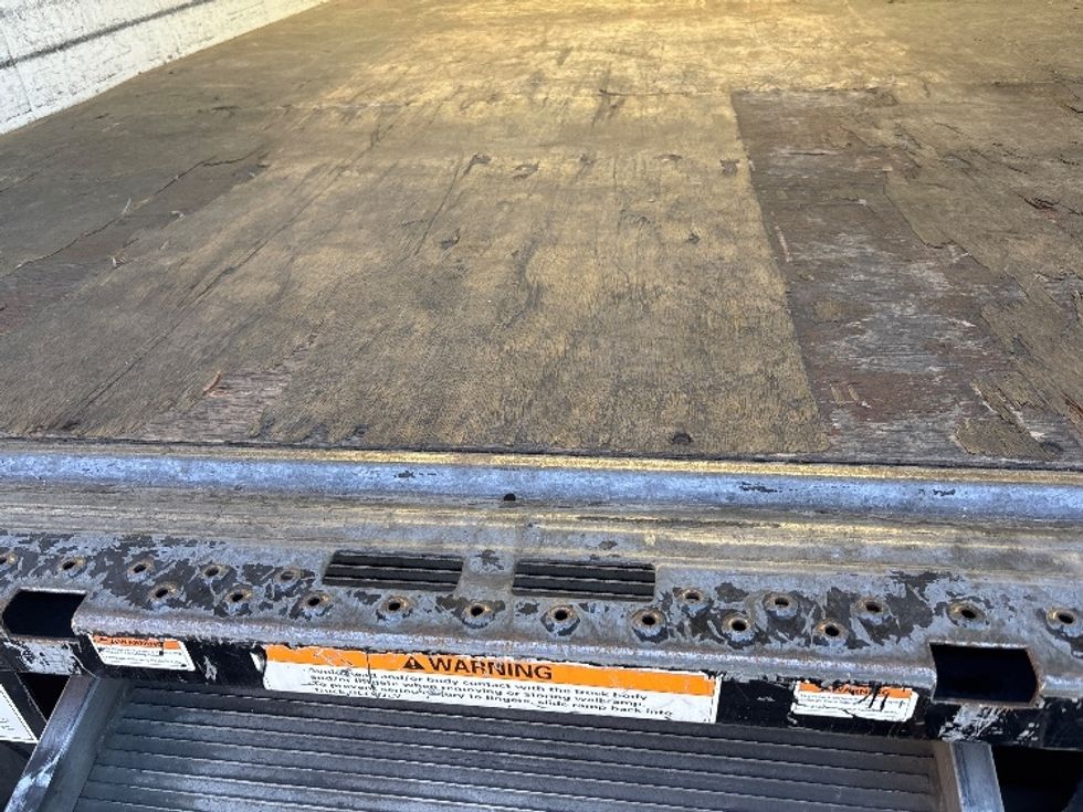 Light Duty Box Truck-Light and Medium Duty Trucks-Ford-2022-E350-West Sacramento-CA-130,407\n\t\tmiles-$ 26,250 - Image 10