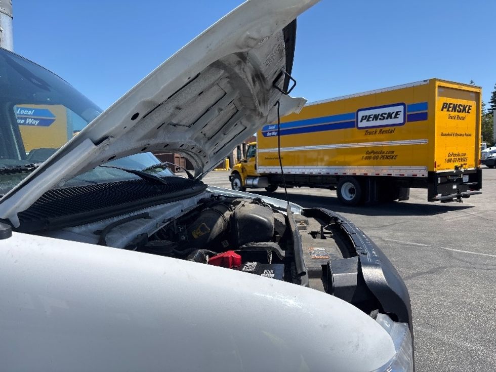 Light Duty Box Truck-Light and Medium Duty Trucks-Ford-2022-E350-West Sacramento-CA-130,407\n\t\tmiles-$ 26,250 - Image 23